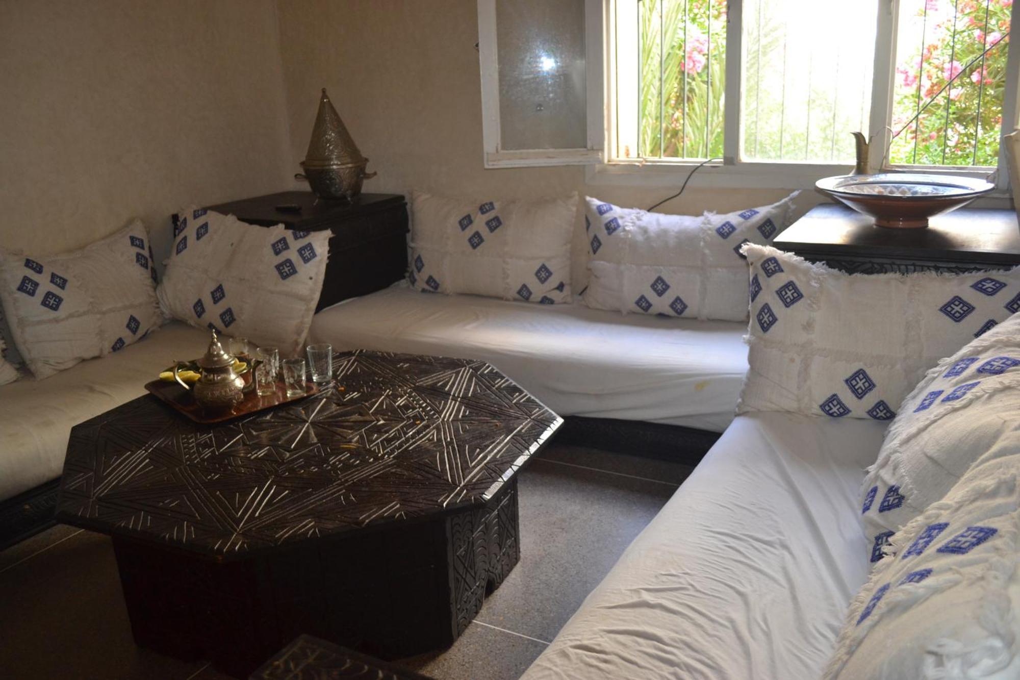 A La Decoration Artisanale Marocaine * Rabat